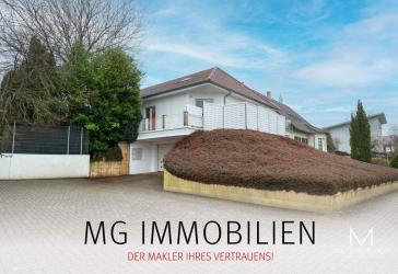 MG - Schmitshausen: Idylisches Einfamilienhaus mit Doppelgarage und Garten
