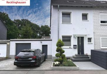 TOP modernisiertes Reiheneckhaus mit schönem Grundstück und großer Garage in Marl-Brassert
