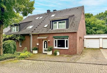 Energieklasse A: Doppelhaushälfte mit Einliegerwohnung und top Südwestlage in Erkrath-Hochdahl