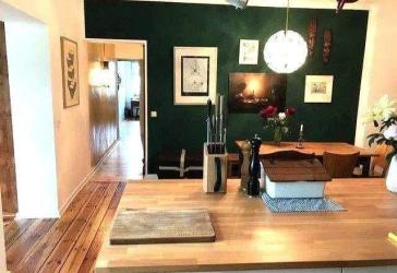 Familiengerechte 6-Zimmer-Wohnung mit Altbauflair