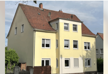 Schön geschnittene 5-Zimmer-ETW mit Garage und Garten