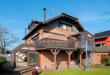 Freistehendes 1-2-Familienhaus in herrlicher Grünlage - nahe Düsseldorf!