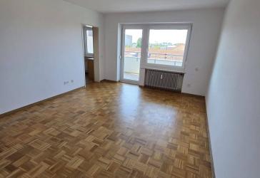 Helle 2-Zimmer-Wohnung mit Zugspitzblick in Germering
