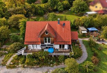 Naturnahes Wohnen auf ca. 3.600 m² - großzügiges Wohnhaus mit zwei Wohnebenen, PV & Selbstversorgerpotenzial