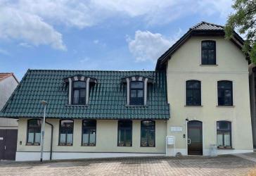 Luxuriös ausgebautes Haus auf großzügigem Grundstück am Rande der Elsteraue – Wohnen & Arbeiten in einem!