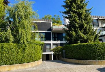 Großzügige 4- bis 5-Zimmer-Erdgeschosswohnung mit Gartenzugang im Herzogpark - München/Bogenhausen