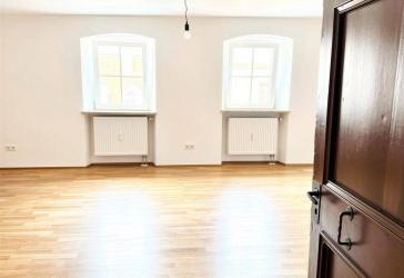 Altstadtjuwel nahe der Steinernen Brücke - Attraktive 3,5-Zimmer-Eigentumswohnung in Regensburg
