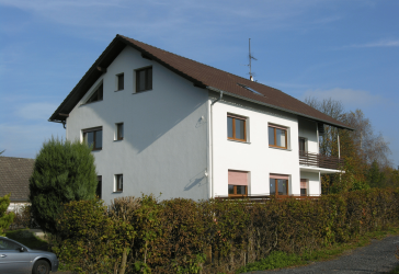 Renditeobjekt // Kapitalanlage in Hessisch Lichtenau mit 3 vermieteten (Wohn-)Einheiten, unmittelbar am Stadtrand ......