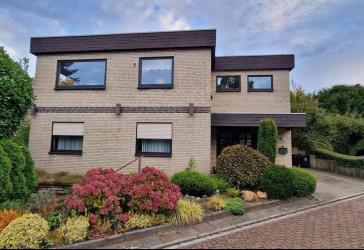 Ohne Courtage! Lichtdurchflutetes Einfamilienhaus mit Garten in Erkrath