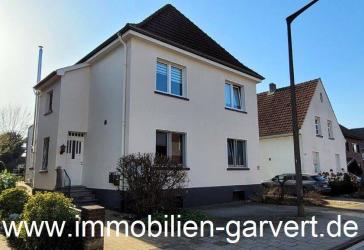 Großzügiges Einfamilienhaus mit Einliegerwohnung. Keller, Garage, Garten. Zentrumsnah in Borken