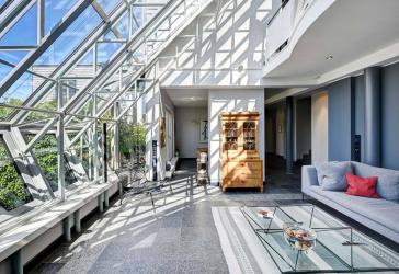 Stillvoll möblierte Maisonette mit Blick ins Grüne