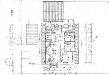 4-Zimmerwohnung im Dachgeschoss im 3-Familienhaus zu verkaufen.