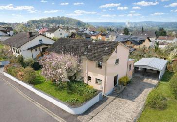 Großzügiges Einfamilienhaus mit Weitblick und großem Garten in Südausrichtung - Sofort einziehen