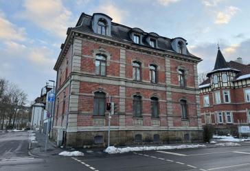 Denkmalgeschütztes Wohn- und Geschäftshaus zum Sanieren in Coburg - Zentrum