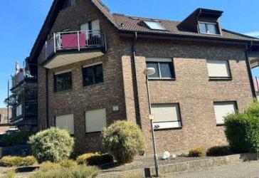 Tolle Lage...! Großzügige Maisonette Eigentumswohnung mit Balkon und Garage