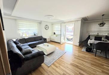 Stilvoll wohnen - großzügige 4-Zimmer-Wohnung mit Balkon, Aufzug und Garagenplatz