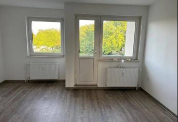 Renovierte 2,5-Zimmer-Wohnung im Erdgeschoss