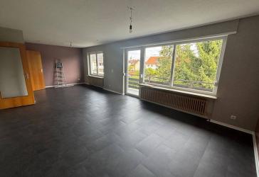 2,5 ZKB Balkon plus neue Einbauküche