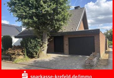 Freistehendes Einfamilienhaus mit Garage in Brüggen-Born
