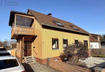 Wohnen im Grünen - Familienfreundliches Zweifamilienhaus in Bilshausen!
