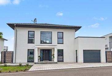 Ankommen, wohlfühlen, bleiben - Hochwertige Stadtvilla für die ganze Familie in Wincheringen