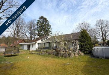 Selbstnutzer und Kapitalanleger aufgepasst - Zweifamilienhaus mit Wintergarten und großem Garten