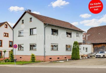 Attraktive Kapitalanlage: Großzügiges Haus mit weitläufigem Grundstück und Scheune