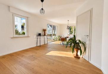 Traumhaft saniertes Einfamilienhaus mit großzügigem Garten + Garage -in Oberschelden-
