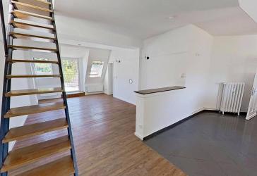 Moderne 4-Zimmer-Maisonettewohnung mit EBK, 2 BÄDERN und einzigartigem Wohnflair