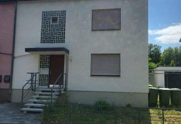 Gepflegtes 3-Familienhaus in Freiberg am Neckar