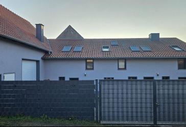 Familienfreundlicher Hof mit PV, Wärmepumpe & großer Scheune
