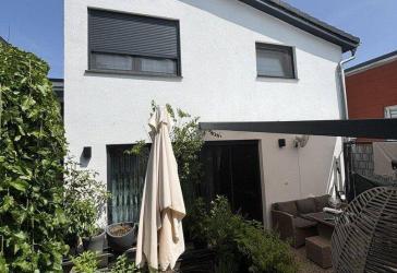 Hochwertiges Einfamilienhaus mit exklusivem Wohnkomfort und zukunftssicherer Energieeffizienz