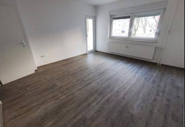 Familienfreundliche 3-Zi.-Whg. mit Balkon