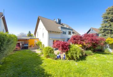 ERBPACHT! Design trifft Komfort - Gehobene-Doppelhaushälfte in begehrter, ruhiger Lage | Carport | Sonnengarten | Gasherd | Heimkino & Glasfaser