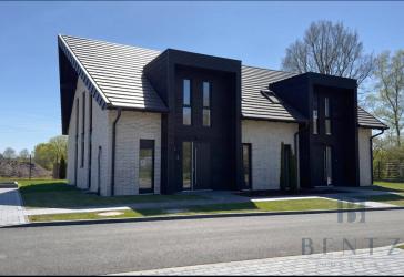 Neubau: Exklusive Doppelhaushälfte mit Carportstellplatz