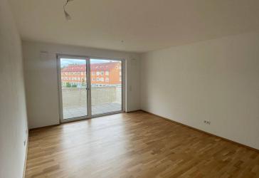 Sonnige 3-Zimmer Whg mit Einbauküche, Balkon und TG-Stellplatz