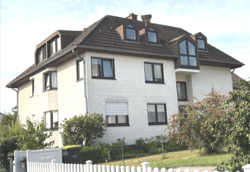 4 ZKB Penthouse Wohnung in Top Lage mit Fernblick, Süd Dachterrasse, Wintergarten, Gäste WC, Tiefgarage und offener Küche, neue Hzg. 2024