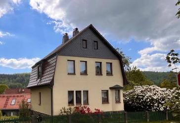 Stadtvilla auf parkähnlichem Grundstück