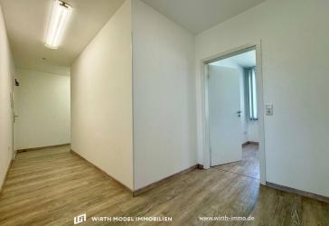 Zwei-Zimmer-Bürofläche mit küche in zentraler Lage