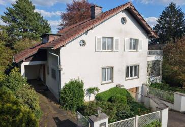 Ihre Chance!! Großzügiges Einfamilienhaus in begehrter Lage