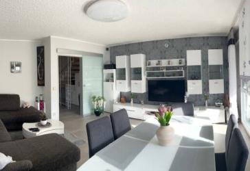 Familientraum auf 3 Ebenen - hochw. sanierte 4-Zi.-Maisonette mit 112 m² und Wohlfühlgarantie