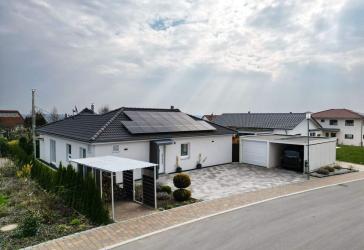 Eleganz trifft Effizienz - Ihr neuer Bungalow in Inzigkofen