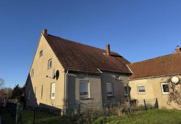 Bauernhaus aus 1933 mit Anbau und Potenzial in Bünde-Dünne