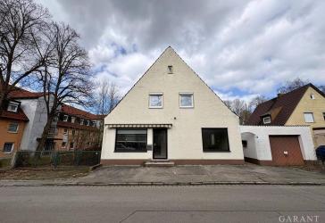 Mehrfamilienhaus mit vielseitigen Nutzungsmöglichkeiten und großem Potenzial