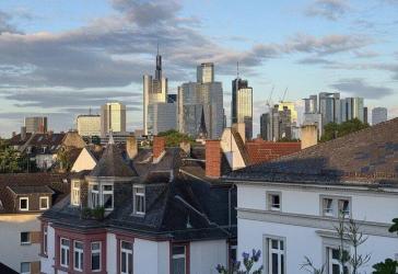 Maisonette in Traumlage mit Skyline-Blick & Dachterrasse