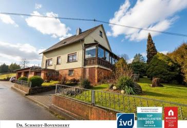 Einfamilienhaus mit Einliegerwohnung in Bretthausen -VG Rennerod! Familienfreundlich! 4 Garagen!