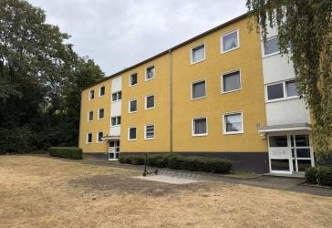 Bezugsfrei. Frisch renoviert. Bereit. / Available now. Renovated. Ready for you.