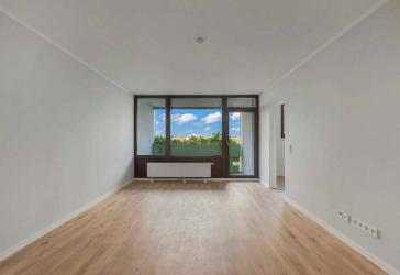 Modernisierte 2-Zimmer-Eigentumswohnung mit Loggia und Tiefgarage in Troisdorf