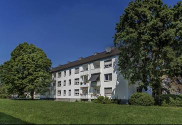 Sanierte Wohnung mit neuem Badezimmer wartet auf Sie
