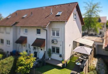 Familienfreundliches Reihenendhaus mit Garten, Terrasse und vielseitigem Raumangebot in Dieburg